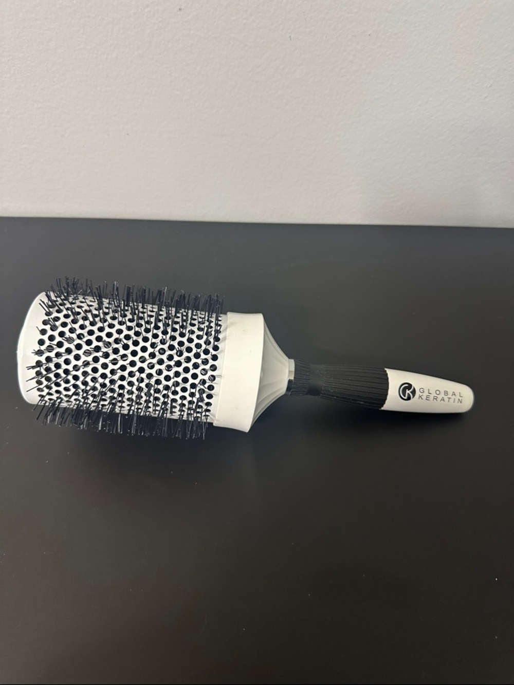 GK Global Keratin White & Black Ceramic Round Brush for Smooth Volume